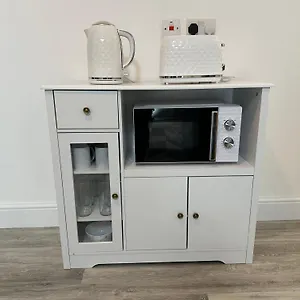 Independent Luxury En-suite Guest house